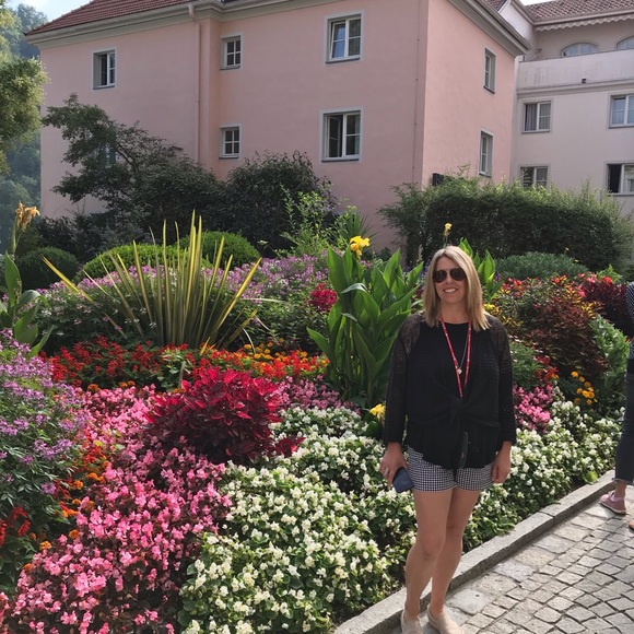 Meet your Posher, Tina - Picture 4 of 8